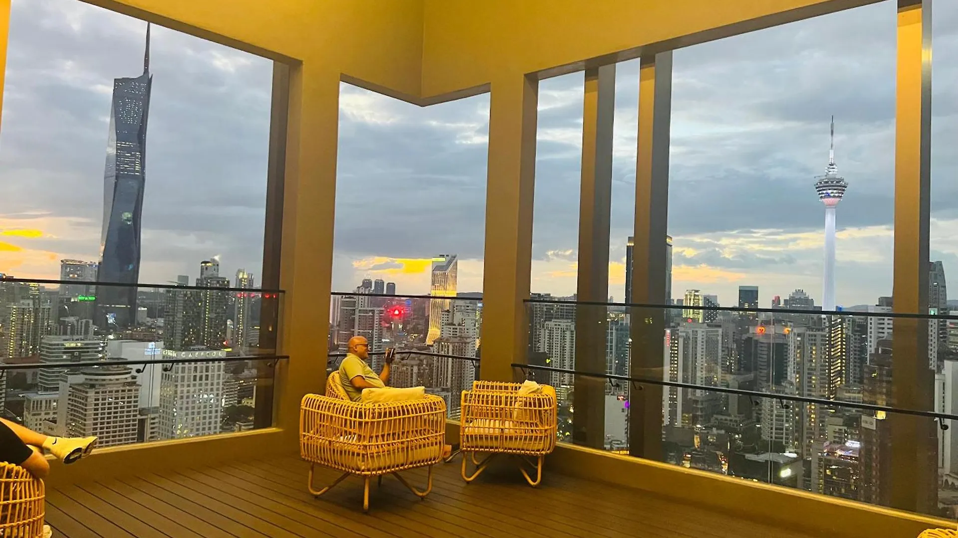 Apartment Popular Suites At Axon Residence Klcc Kuala Lumpur